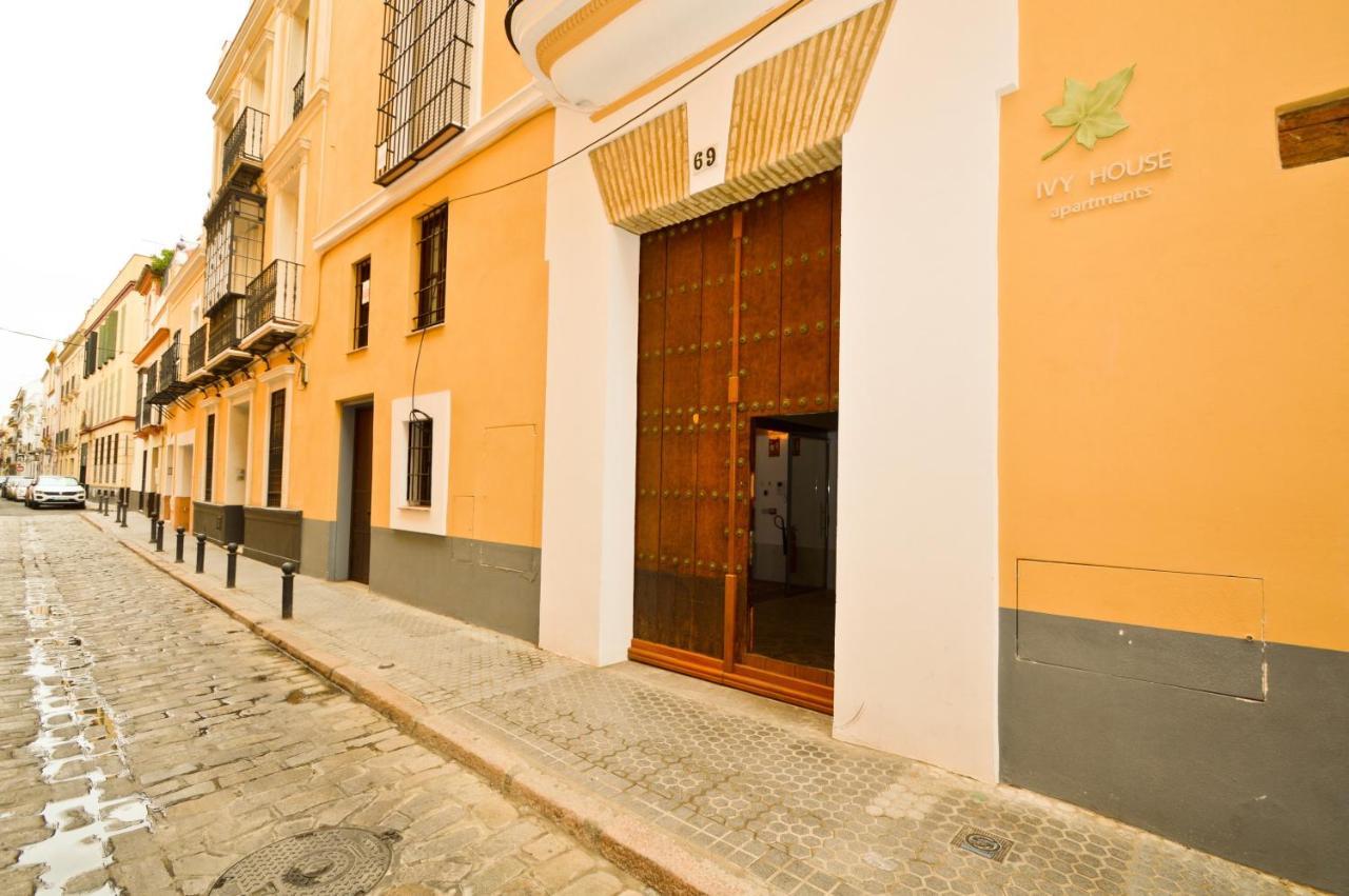 Ivy House Apartment Seville Exterior photo